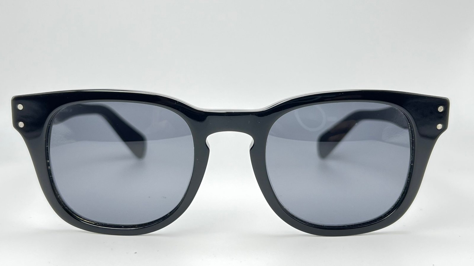 FERRAGAMO SF1057S 001